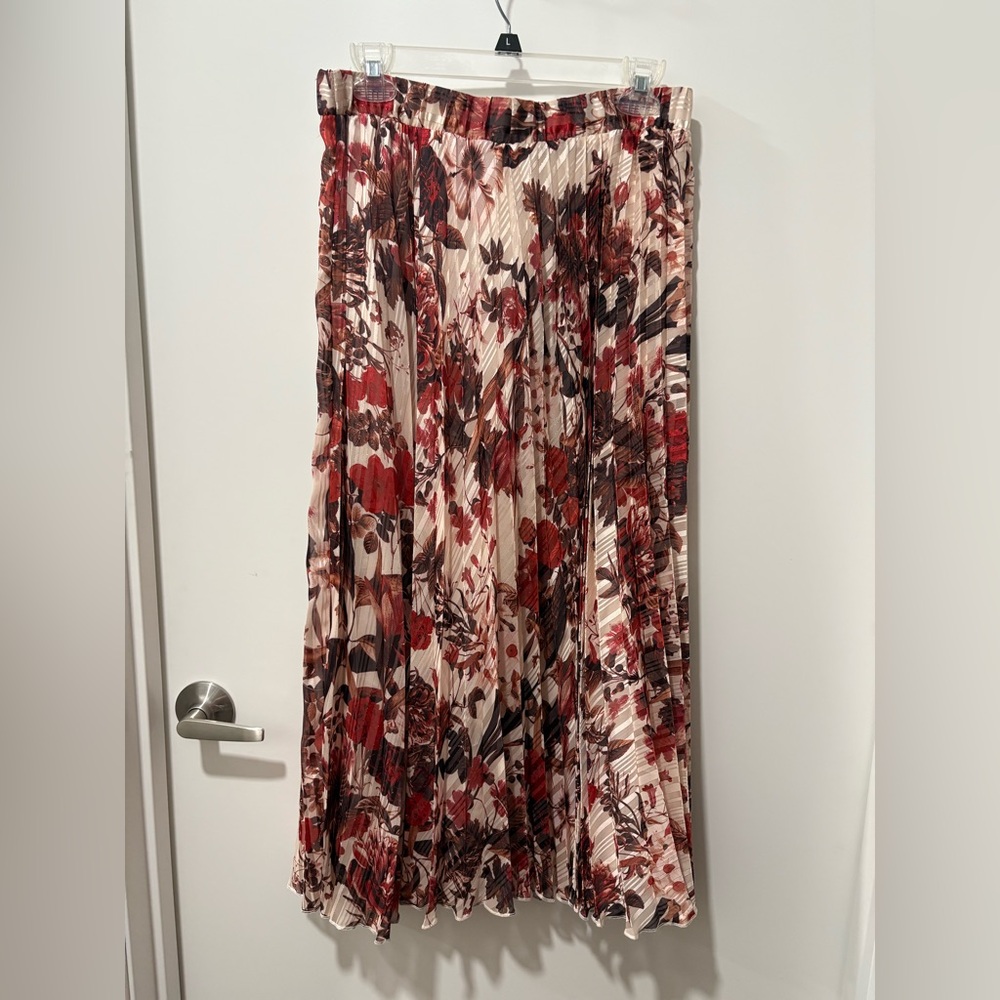 H&M Red and Cream Floral Midi Skirt